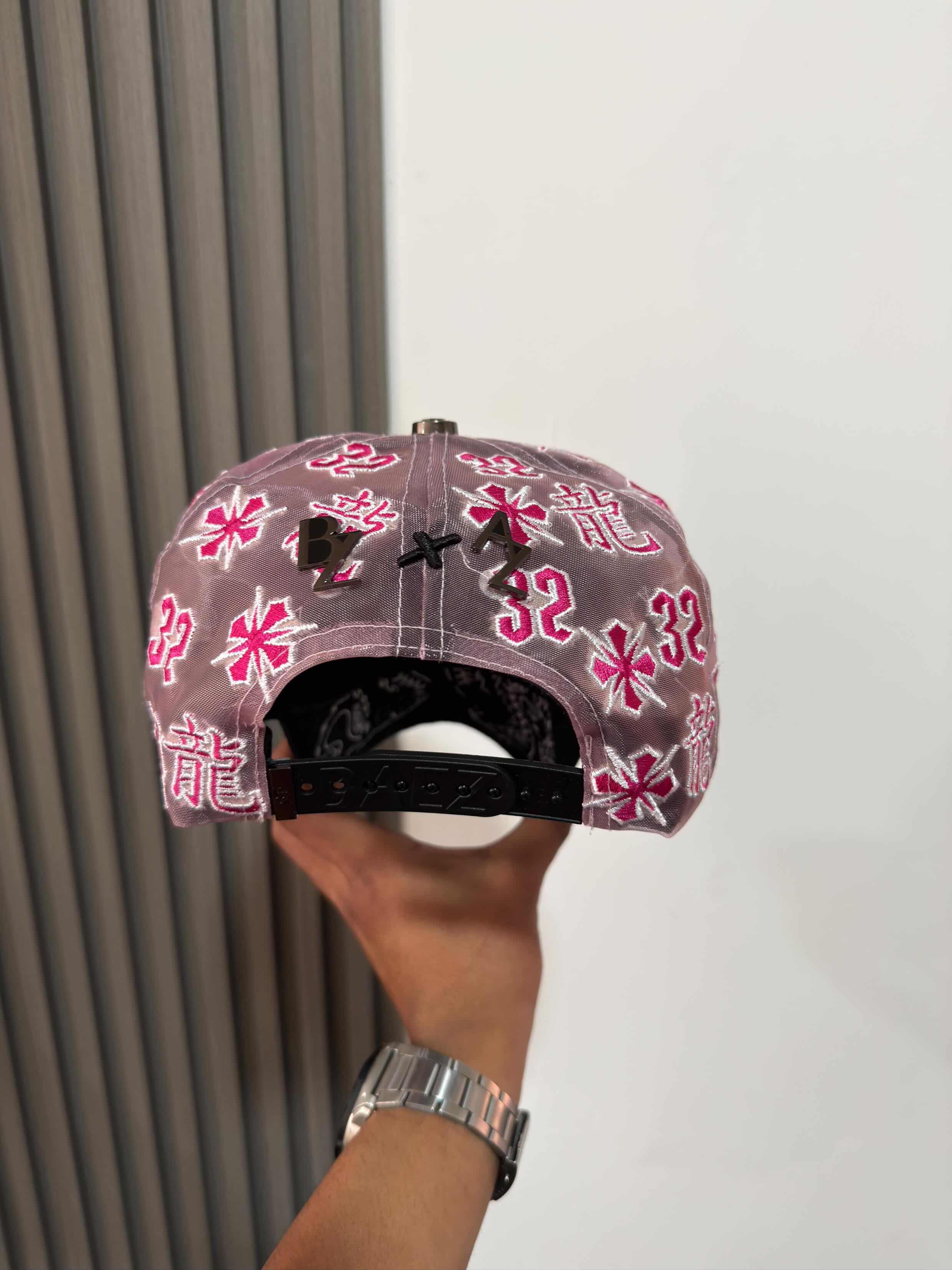 Báez x Maestro Shifu modelo "AB'z" Rosa