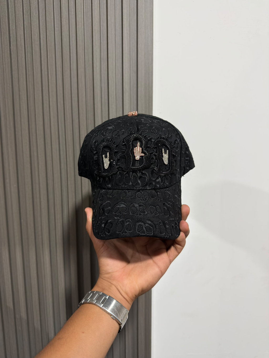 BARBAS BBB "HAND SKULL"