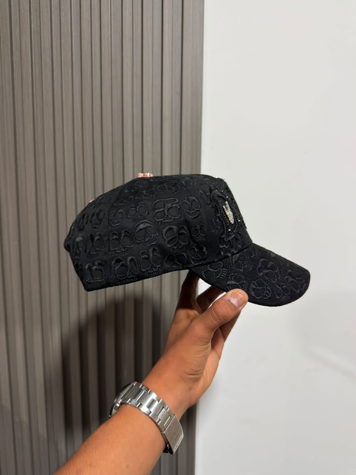 BARBAS BBB "HAND SKULL"