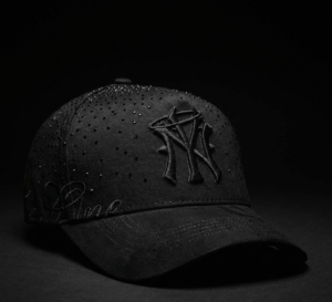 31 Hats Forever Black